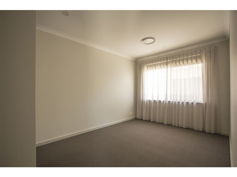 2/7 Nepean Turn, Millbridge WA 6232