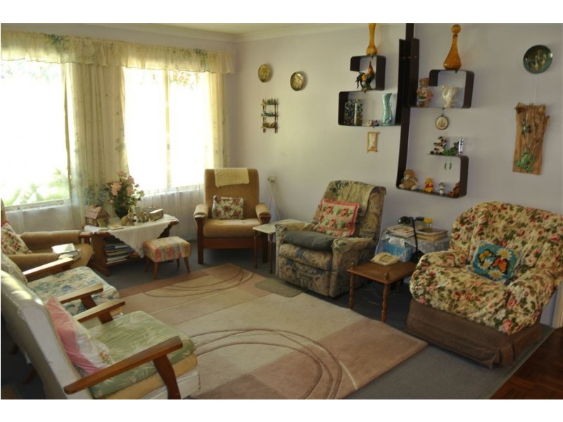 24 Windward Road, Leschenault WA 6233