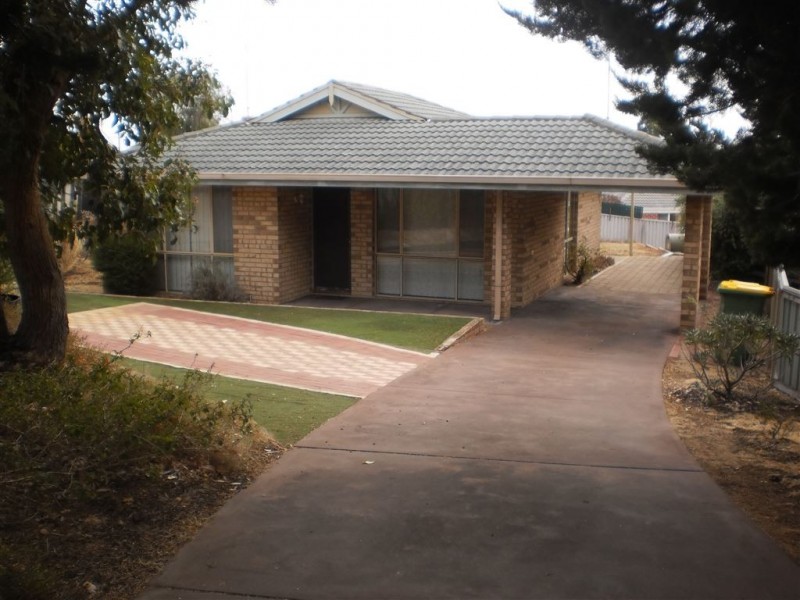3B Palm Court, Eaton WA 6232