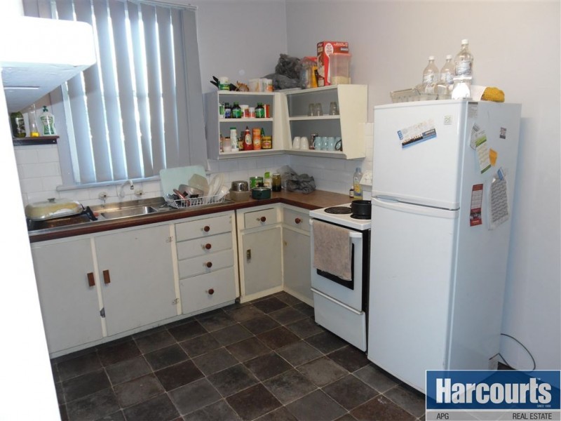 6 Deakin Street, Collie WA 6225