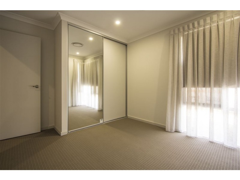 3/7 Nepean Turn, Millbridge WA 6232