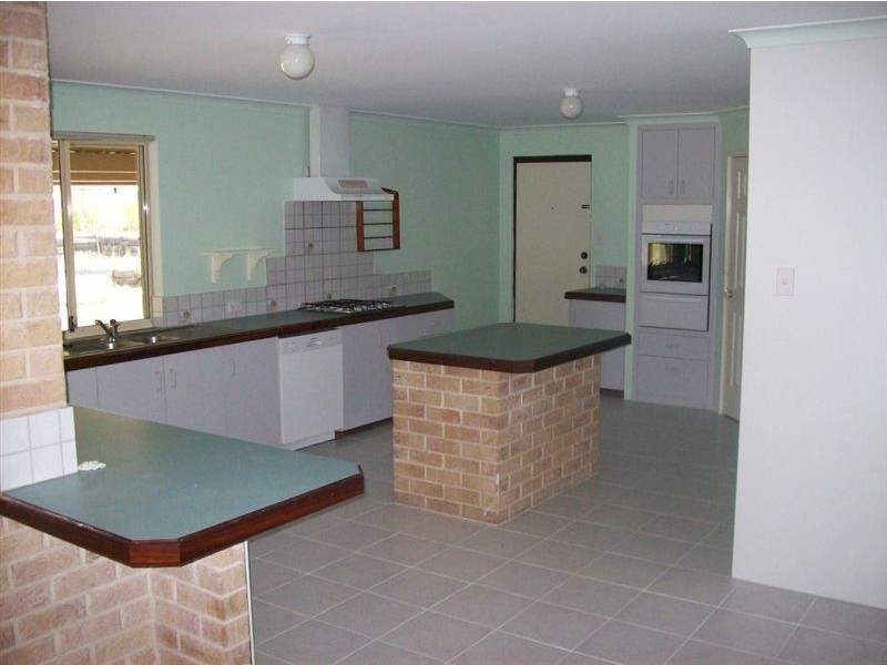 7 Seabreeze Close, Leschenault WA 6233