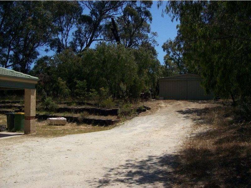 7 Seabreeze Close, Leschenault WA 6233