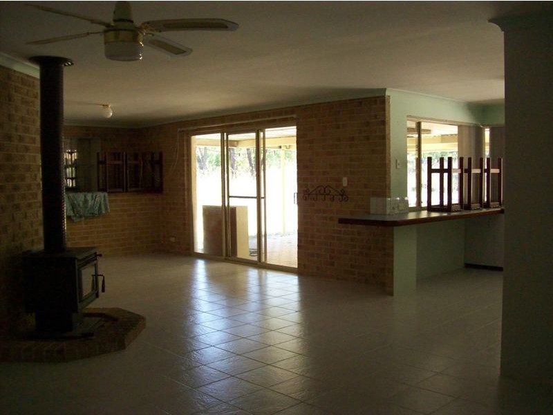 7 Seabreeze Close, Leschenault WA 6233