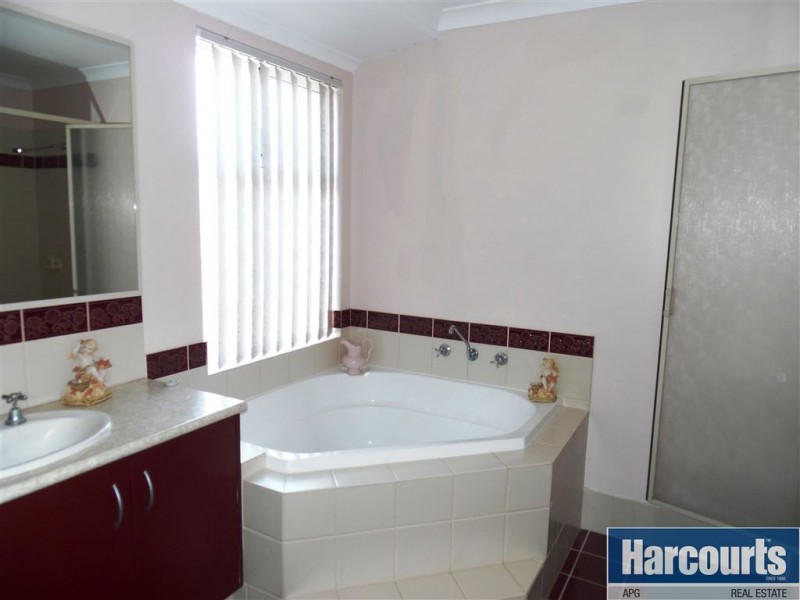 120 Macquarie Drive, Australind WA 6233