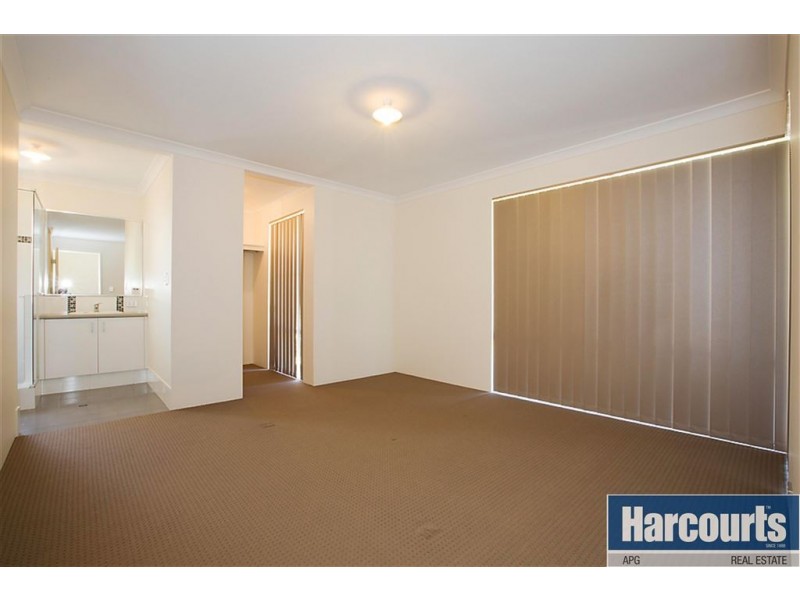 15 Waterford Way, Australind WA 6233