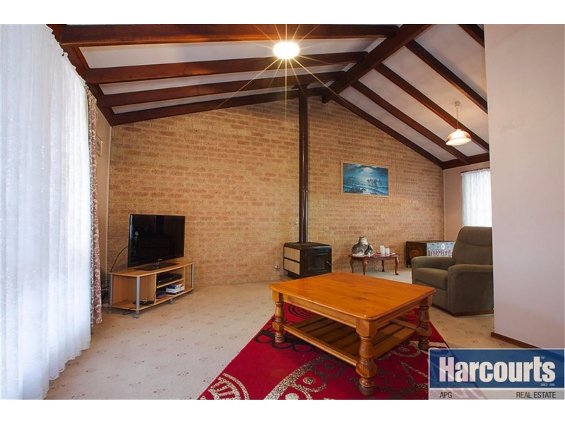 21 Crampton Avenue, Eaton WA 6232