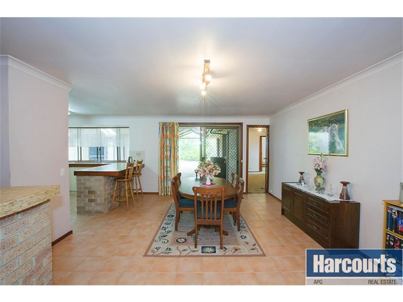 21 Crampton Avenue, Eaton WA 6232