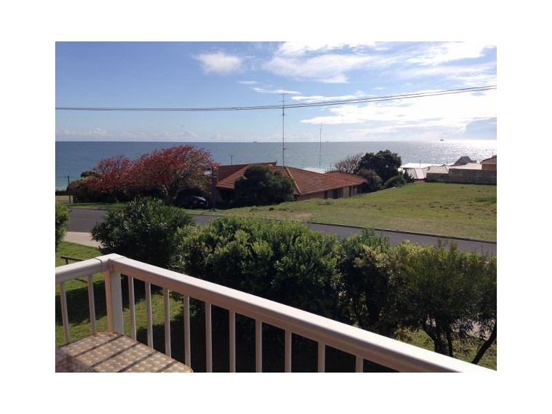 4/3 Greensell Street, Bunbury WA 6230