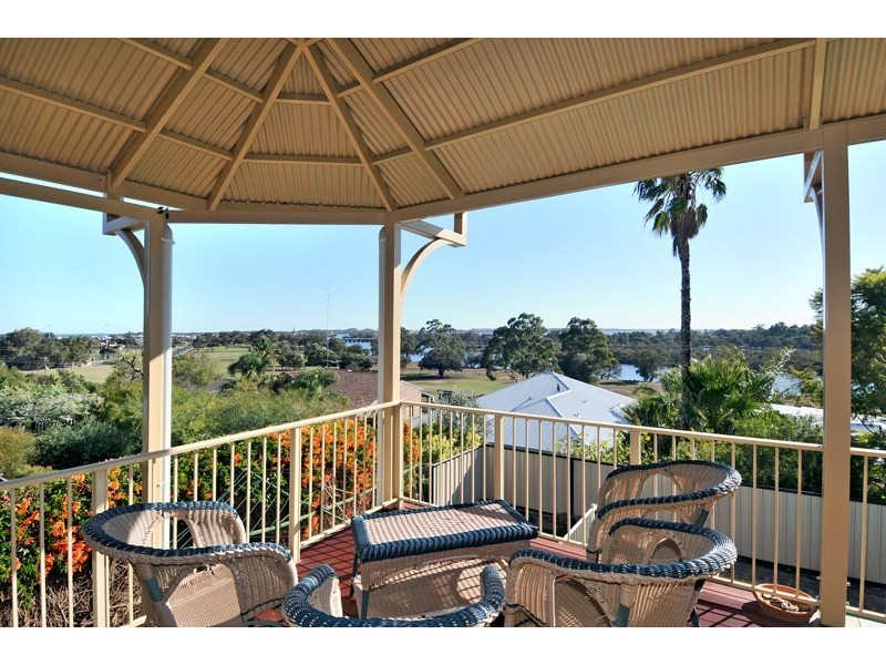 42 Eagle Crescent, Eaton WA 6232