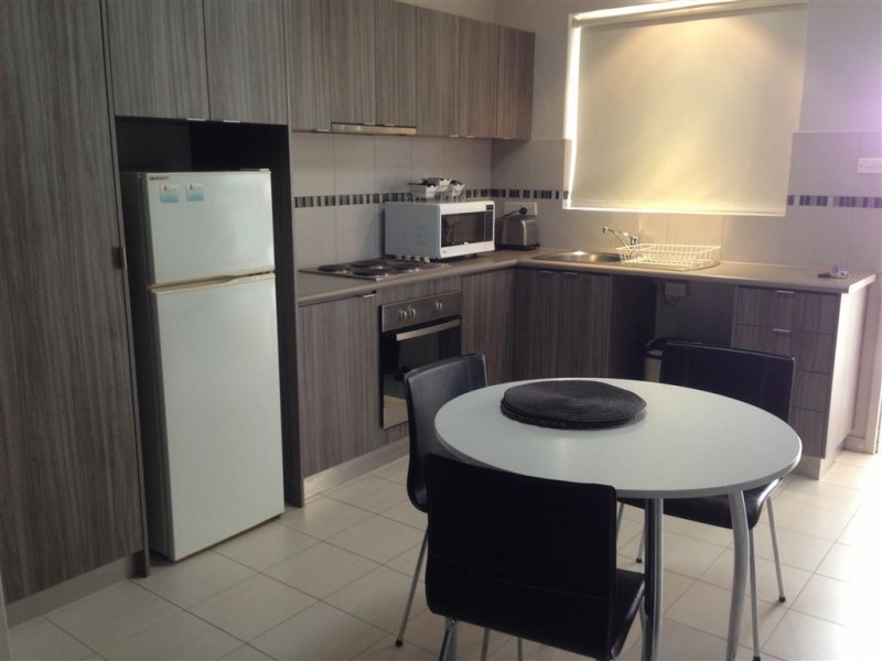 8/11 Wittenoom Street, Bunbury WA 6230