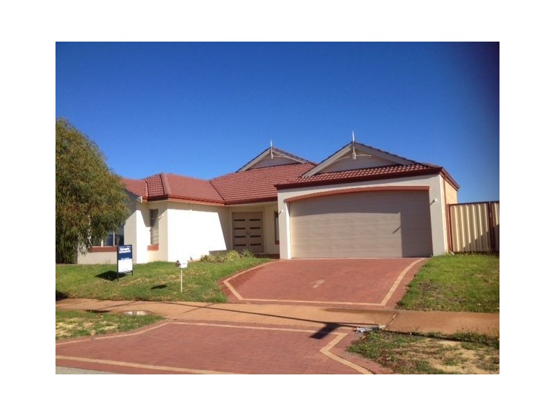 35 Denison Link, Millbridge WA 6232