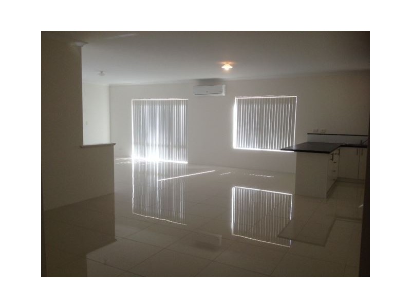 35 Denison Link, Millbridge WA 6232