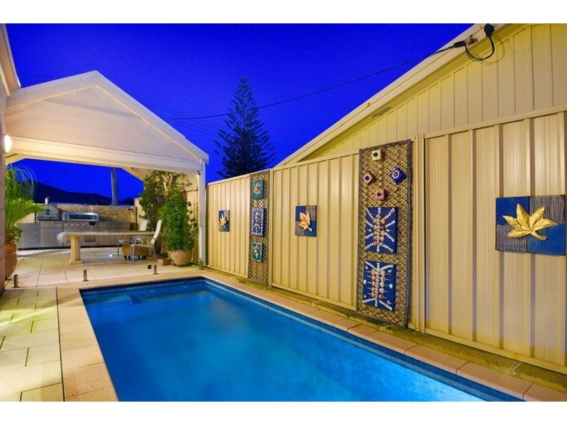 8A Holywell Street, South Bunbury WA 6230