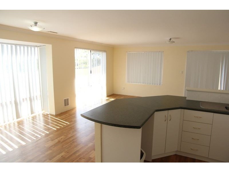 2A University Close, College Grove WA 6230