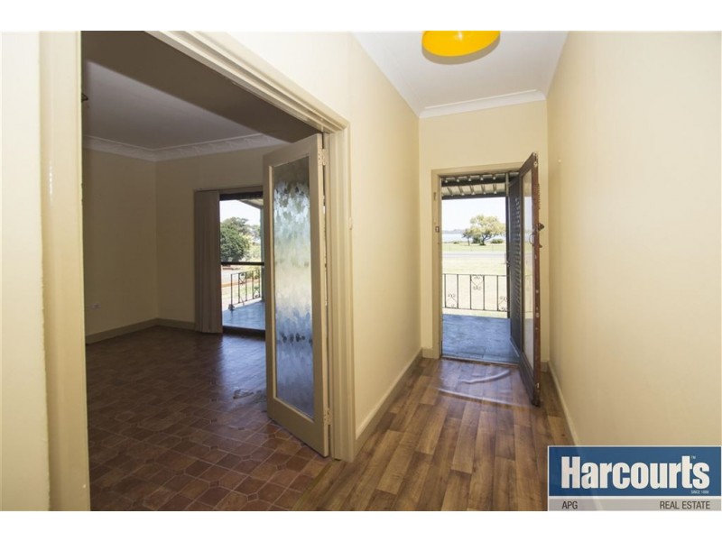 345 Old Coast Road, Australind WA 6233
