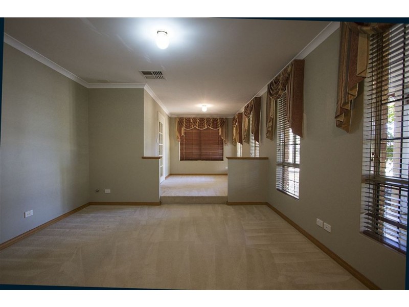 47 Macquarie Drive, Australind WA 6233