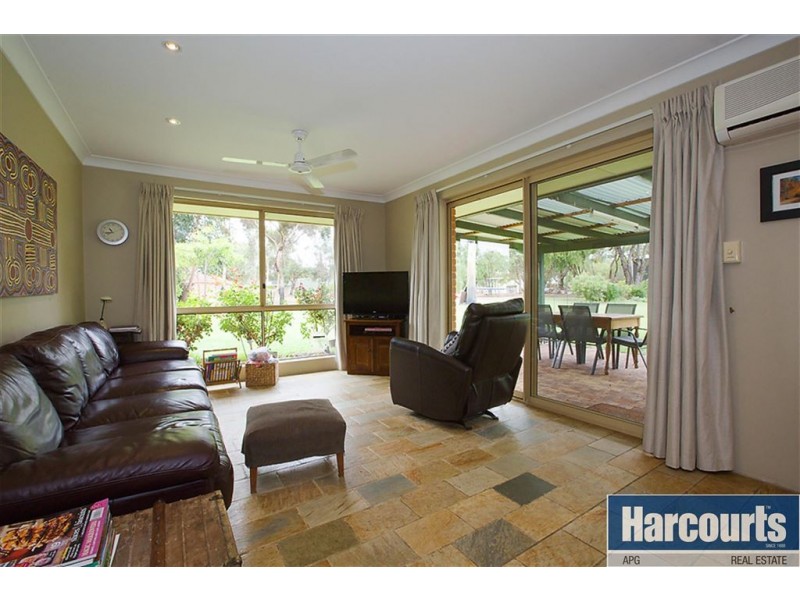 6 Palmer Place, Gelorup WA 6230