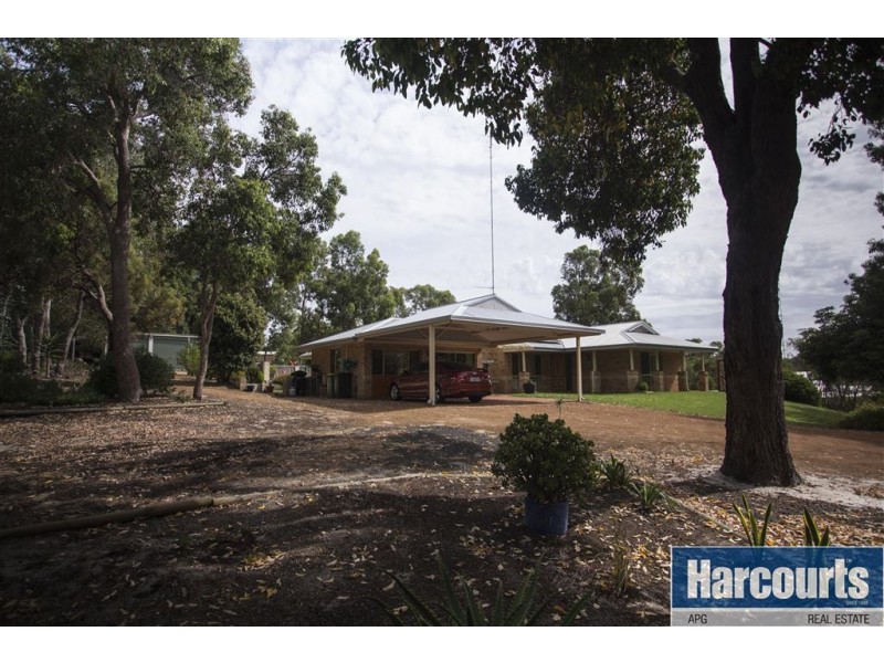 4 Marine Drive, Leschenault WA 6233