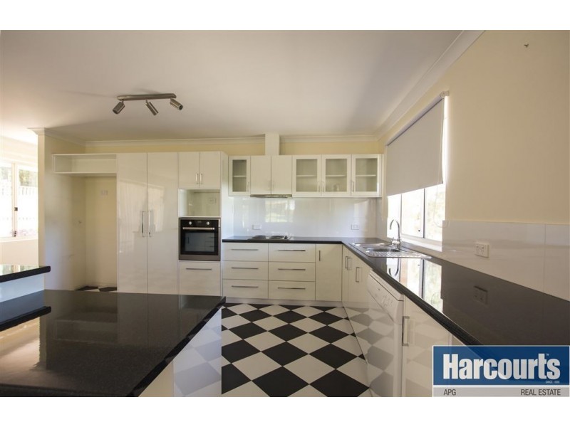 4 Marine Drive, Leschenault WA 6233