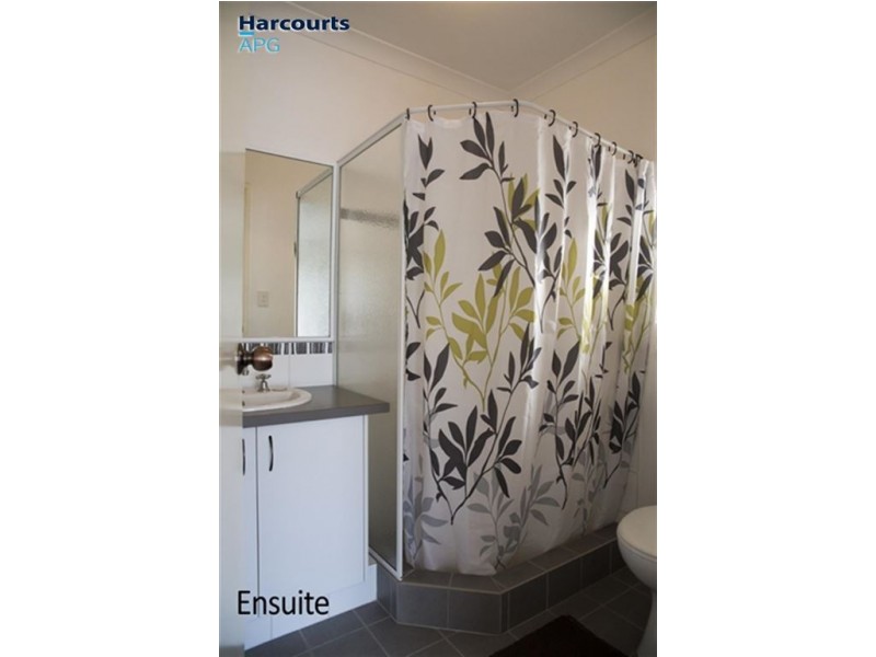 10 Barclay Place, Australind WA 6233