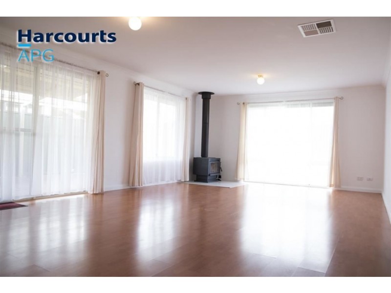 10 Barclay Place, Australind WA 6233