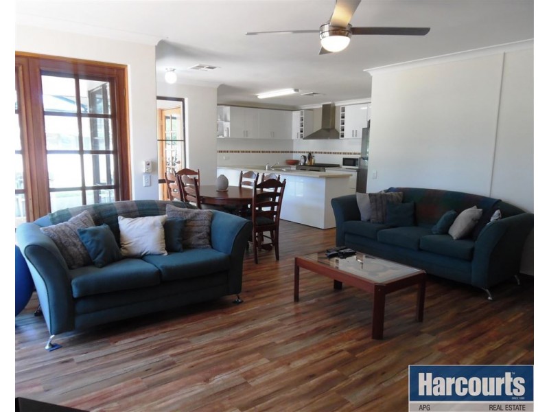 4 Harwood Place, South Bunbury WA 6230