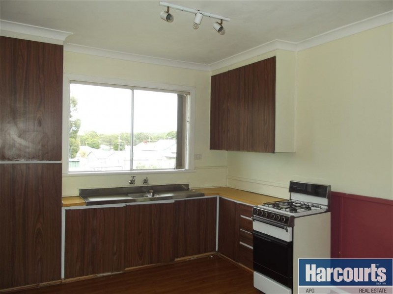 11 Cable Street, Collie WA 6225