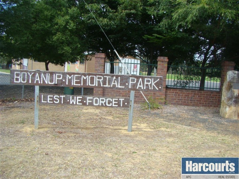 52 Thomas Street, Boyanup WA 6237