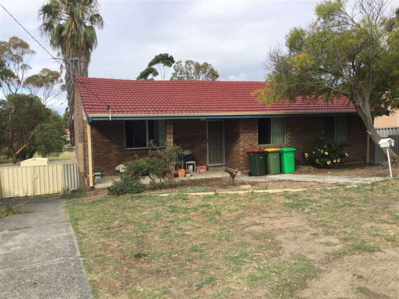 10 Jacaranda Crescent, Withers WA 6230