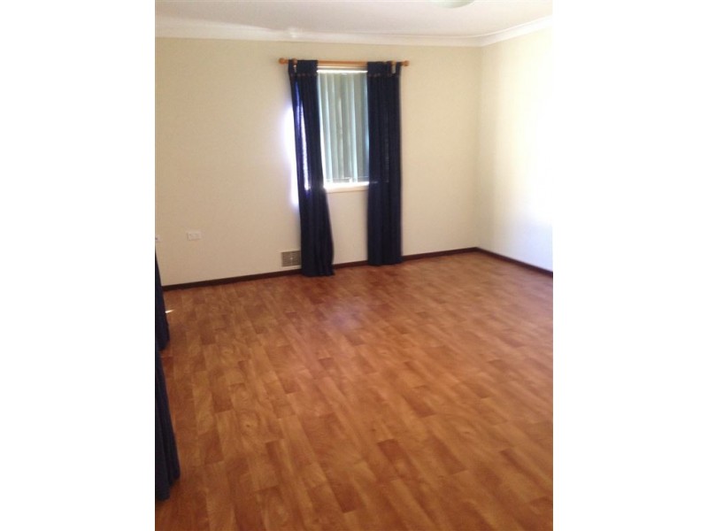 10 Jacaranda Crescent, Withers WA 6230