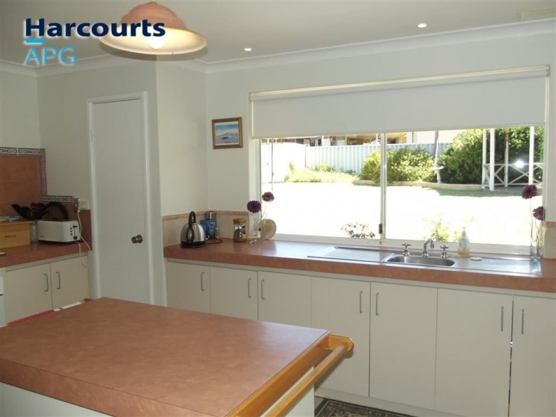 4 Collinsville Way, Usher WA 6230