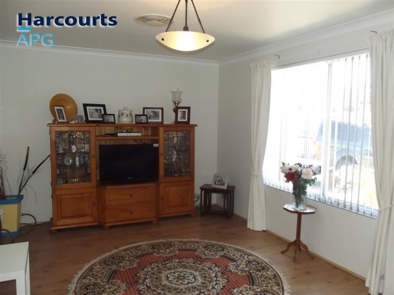 4 Collinsville Way, Usher WA 6230