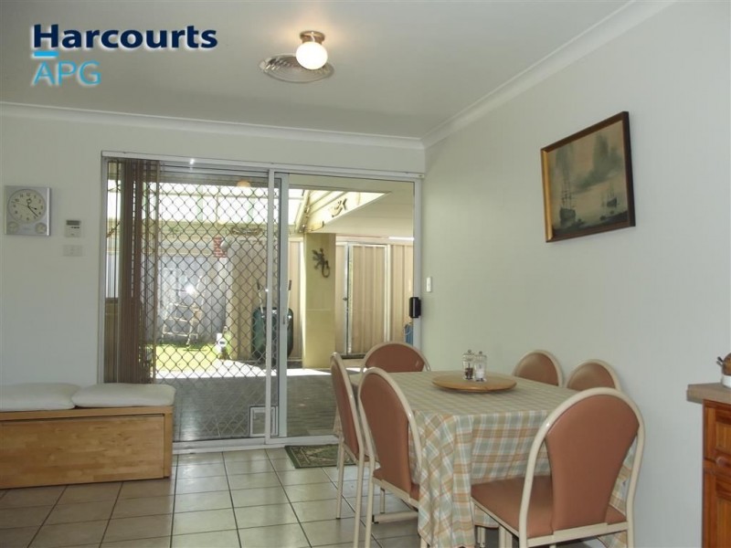 4 Collinsville Way, Usher WA 6230