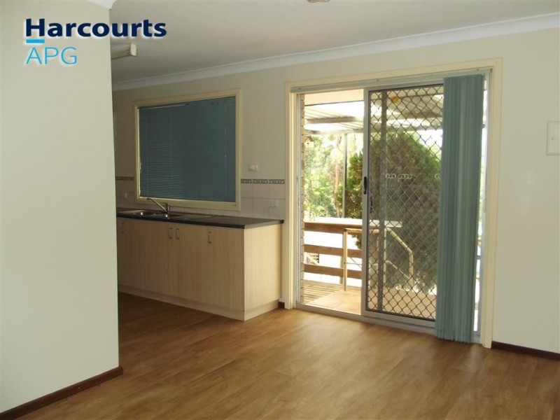 10 Jacaranda Crescent, Withers WA 6230