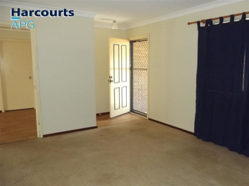 10 Jacaranda Crescent, Withers WA 6230