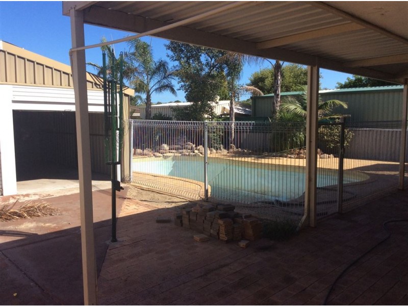 6 Wenn Court, South Bunbury WA 6230