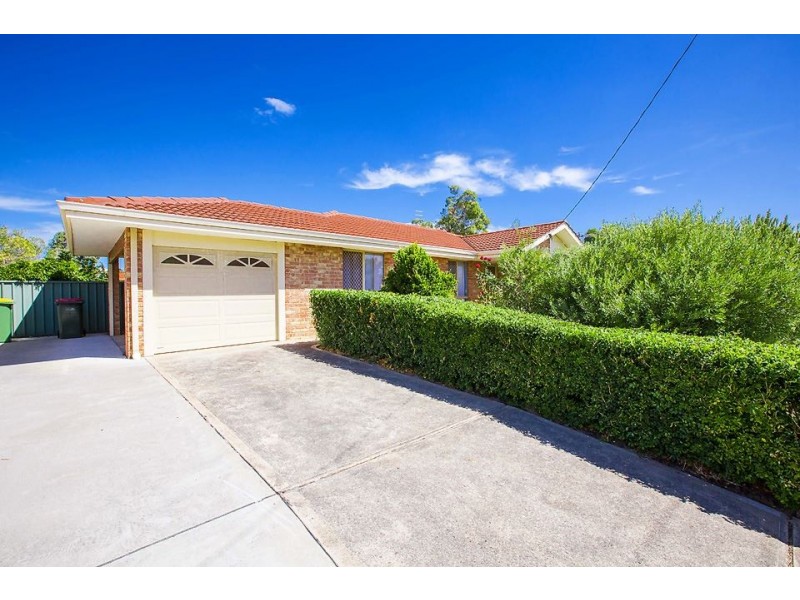 17 Whatman Way, Withers WA 6230