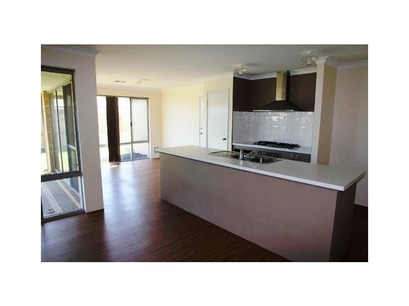 168 Braidwood Drive, Australind WA 6233