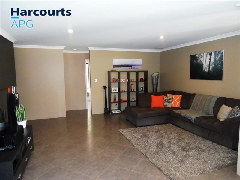 9 A’dale Way, Dalyellup WA 6230
