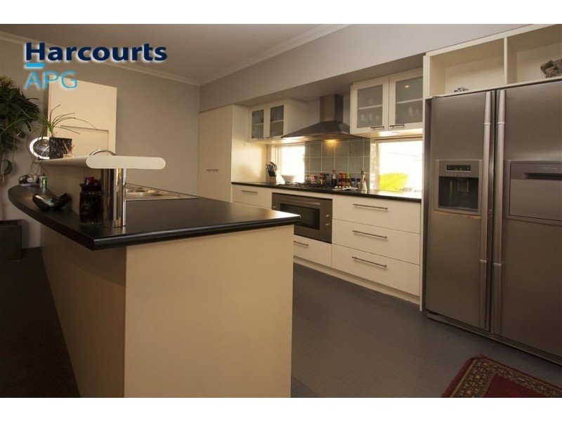 4 Sunstone Brace, Australind WA 6233