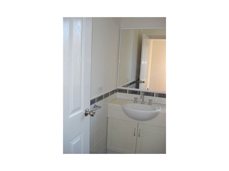 11 Eedle Street, Carey Park WA 6230