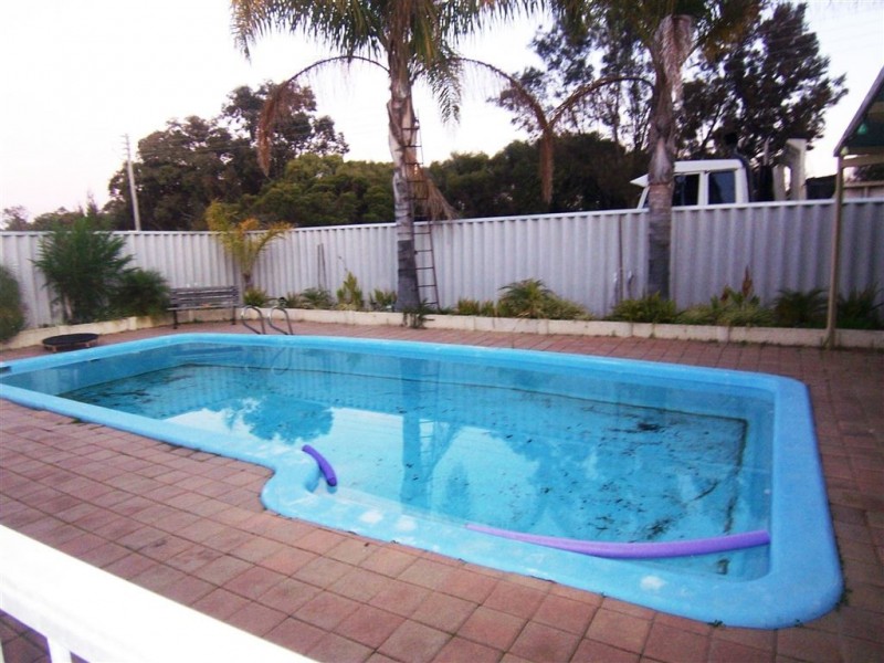 14 Young Close, Carey Park WA 6230