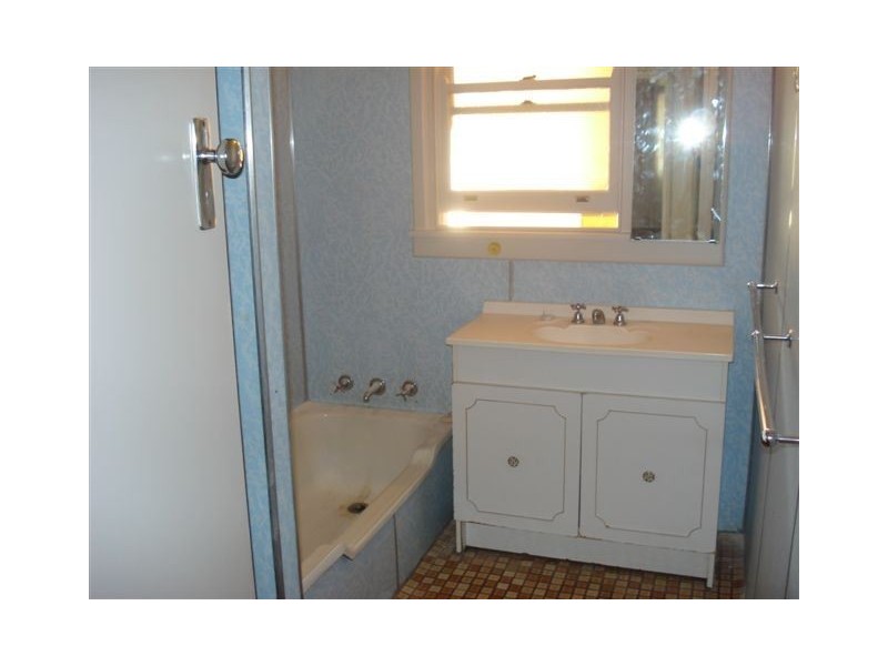 23 Knight Street, Withers WA 6230