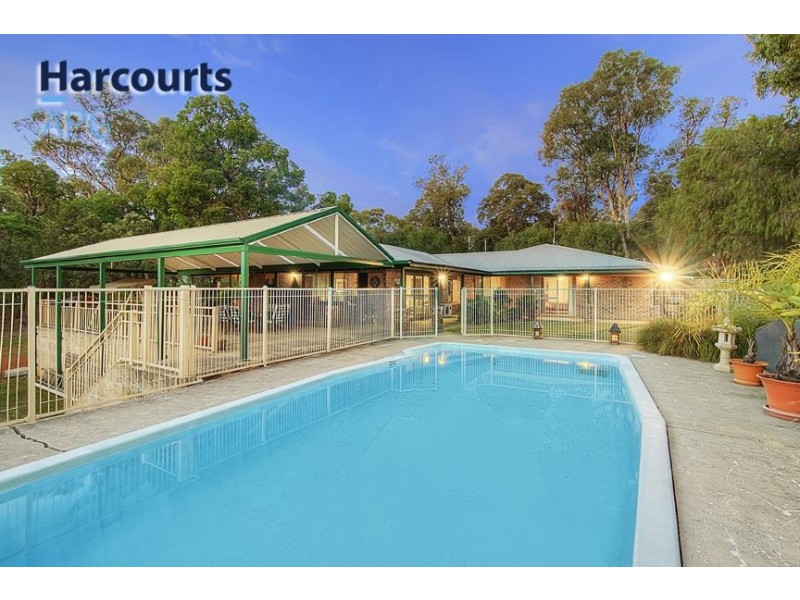 23 Lofthouse Drive, Leschenault WA 6233