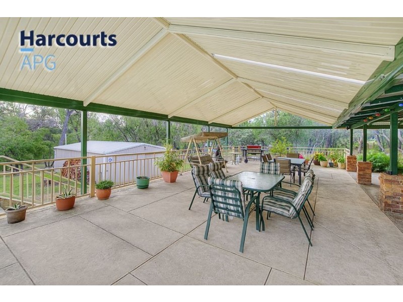 23 Lofthouse Drive, Leschenault WA 6233