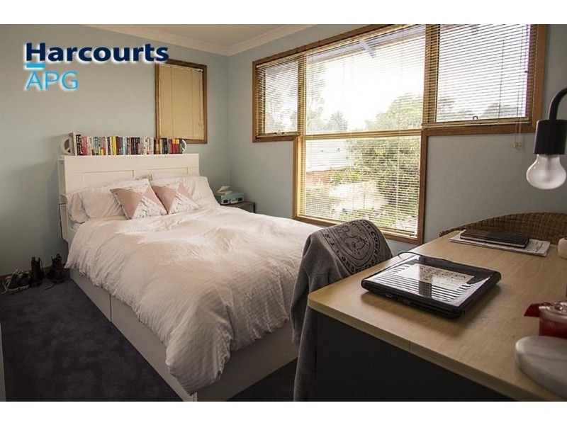 19 Whatman Way, Australind WA 6233