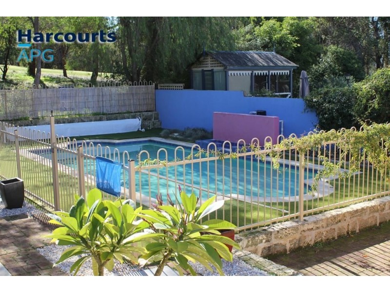19 Whatman Way, Australind WA 6233