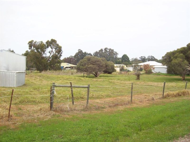 54 Reynolds Road, Capel WA 6271