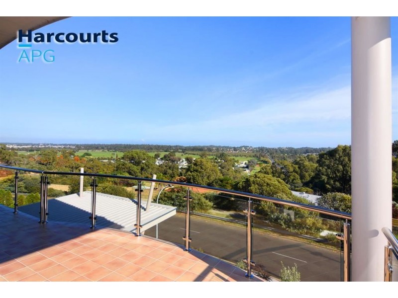 20 Winthrop Avenue, College Grove WA 6230